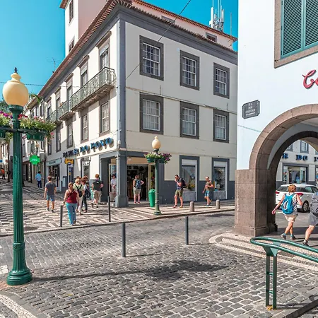 Апартаменты Tanoeiros Фуншал